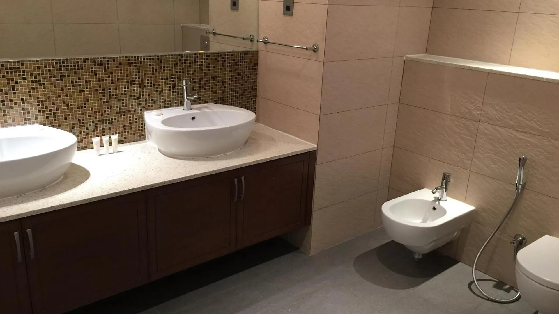 Apartment Yanjoon Holiday Homes - Palm Jumeirah Marina Residence